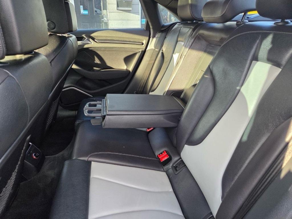 Audi S3 2.0T Premium Plus quattro 2015