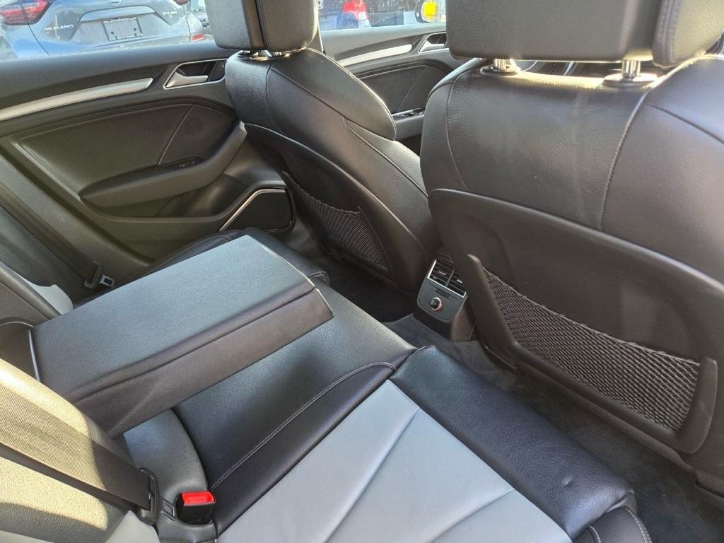 Audi S3 2.0T Premium Plus quattro 2015