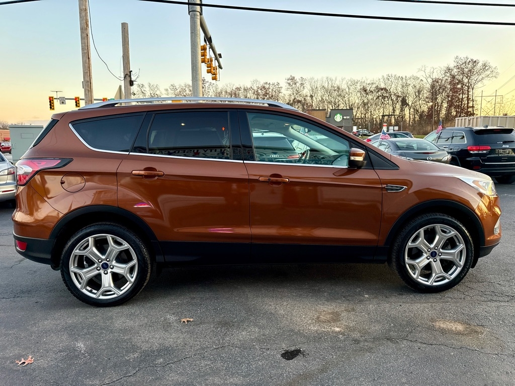 2017 Ford Escape Titanium photo 4