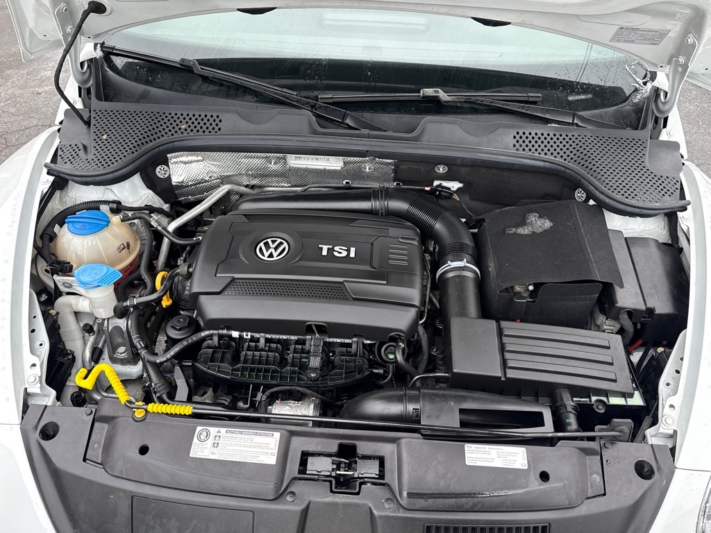 Volkswagen Beetle 1.8T PZEV Convertible 2015