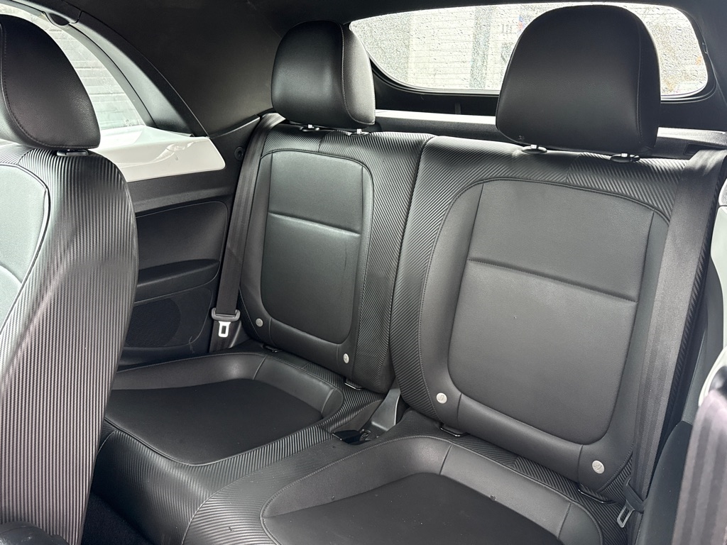 Volkswagen Beetle 1.8T PZEV Convertible 2015