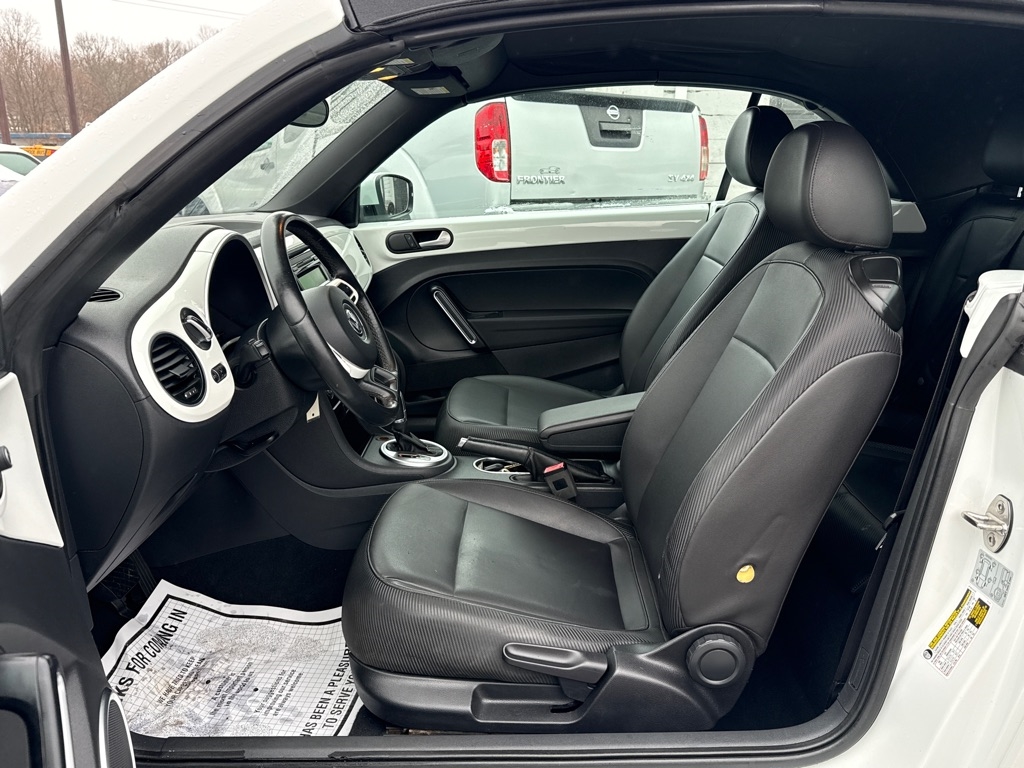 Volkswagen Beetle 1.8T PZEV Convertible 2015