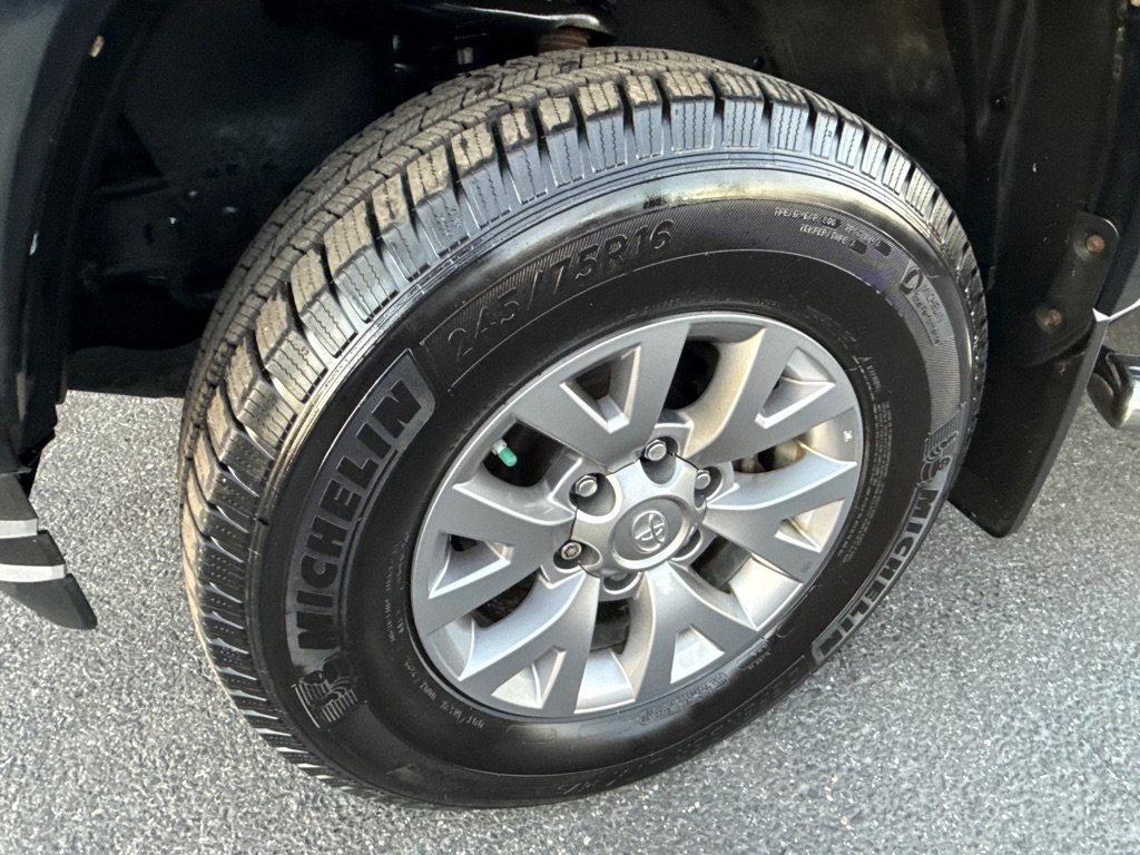 Toyota Tacoma SR5 Double Cab Long Bed V6 6AT 4WD 2018