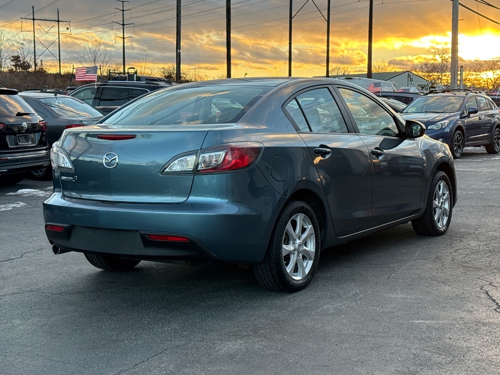 Mazda MAZDA3 i Touring 4-door 2011