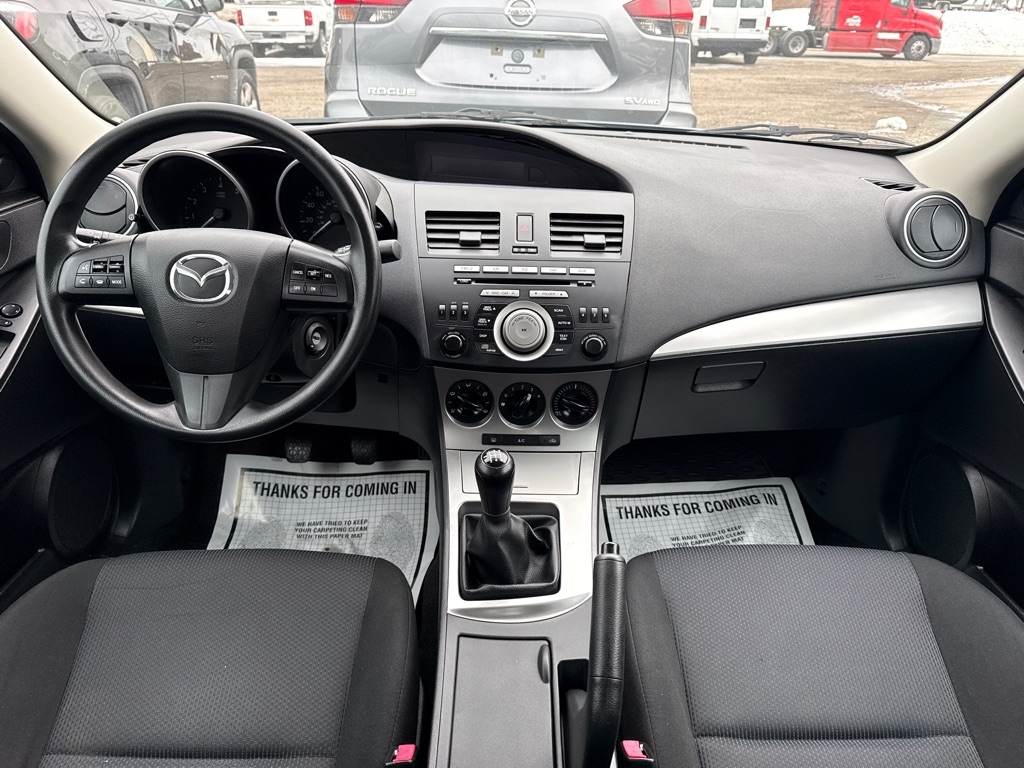 Mazda MAZDA3 i Touring 4-door 2011