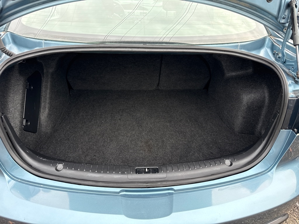 Mazda MAZDA3 i Touring 4-door 2011