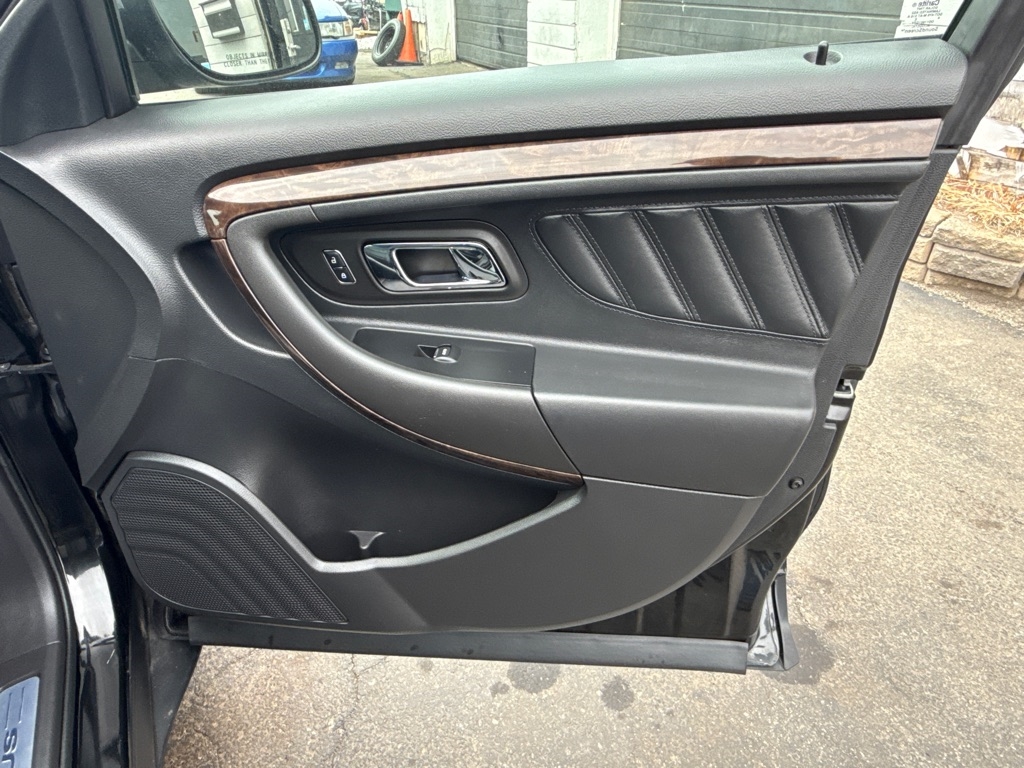 Ford Taurus Limited AWD 2014