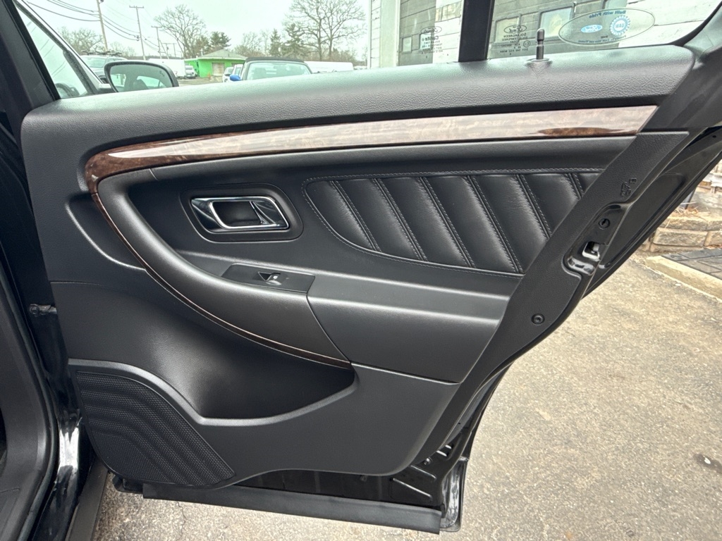 Ford Taurus Limited AWD 2014