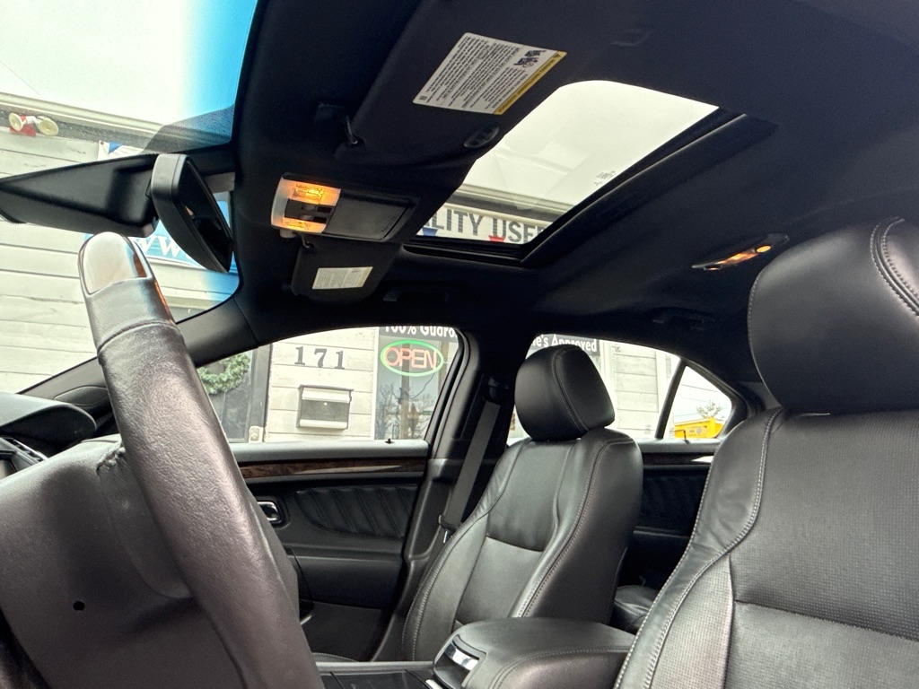 Ford Taurus Limited AWD 2014