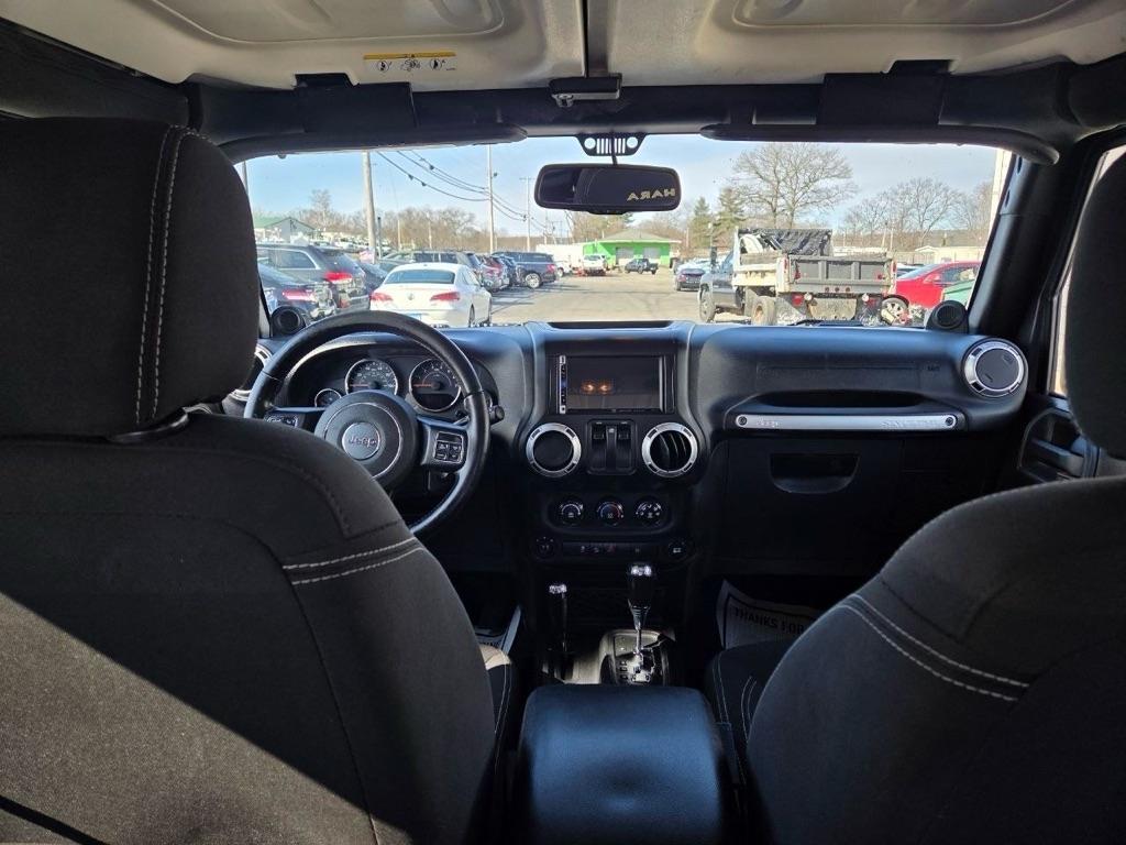 Jeep Wrangler Sahara 4WD 2014