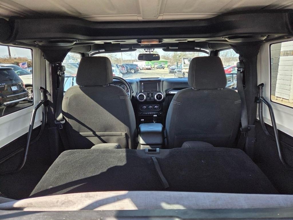 Jeep Wrangler Sahara 4WD 2014