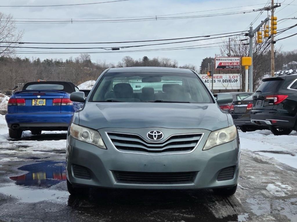 Toyota Camry  2010