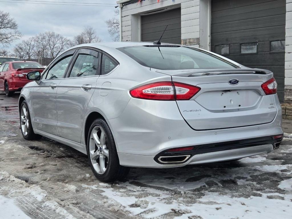 Ford Fusion SE 2015
