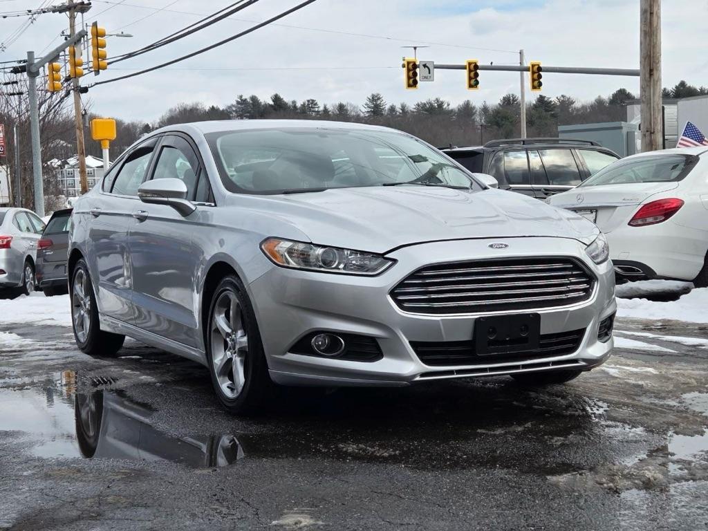 Ford Fusion SE 2015
