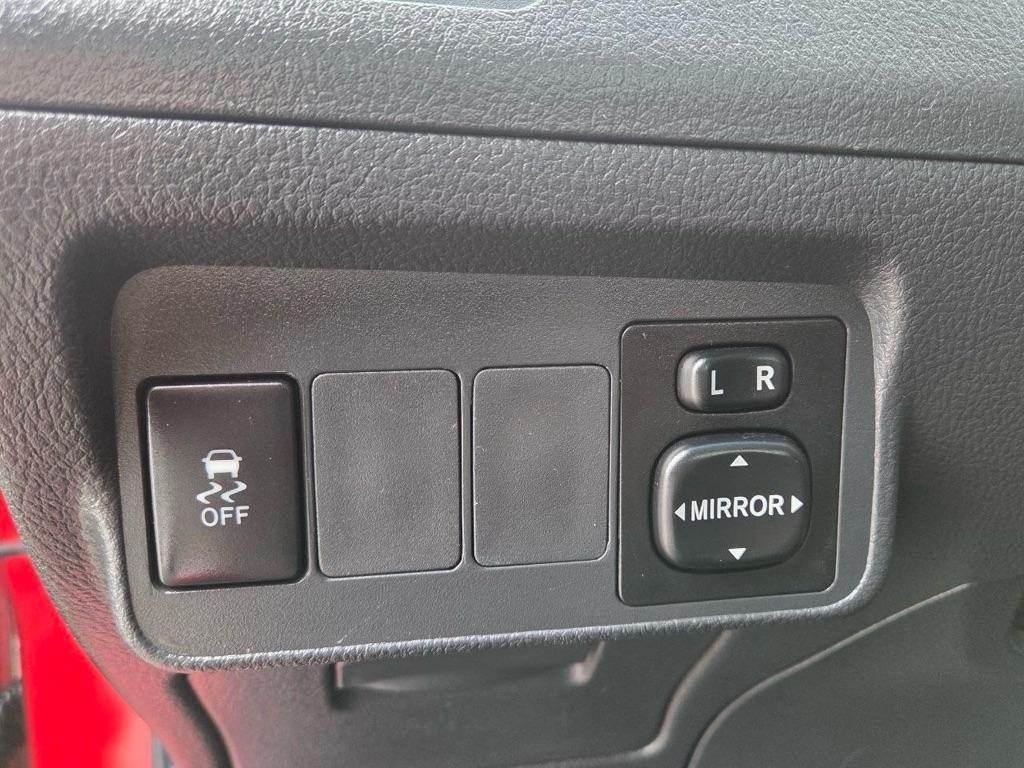 Toyota Corolla S 5-Speed MT 2012