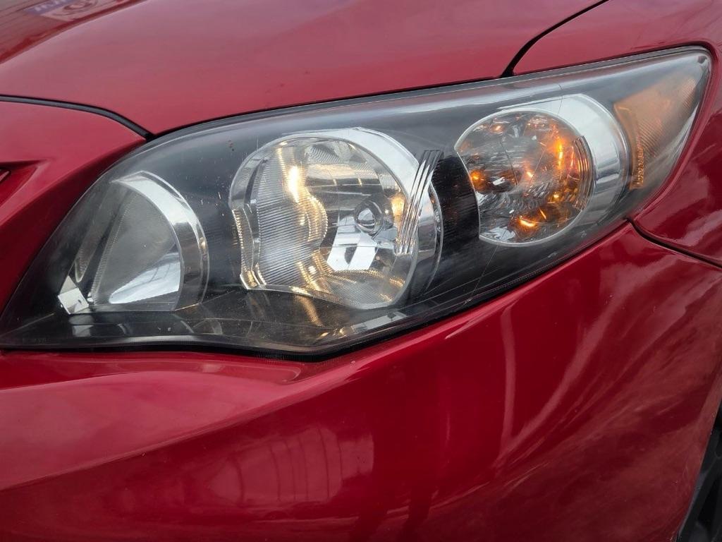 Toyota Corolla S 5-Speed MT 2012