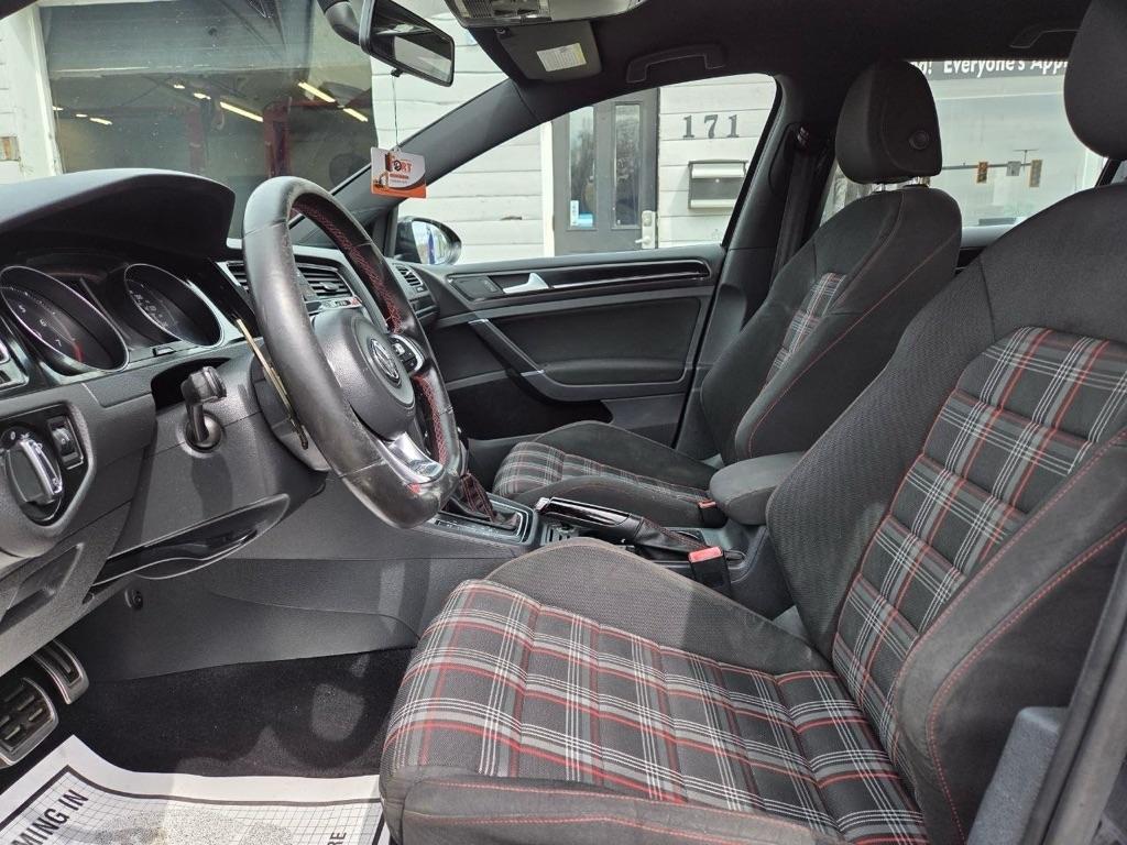 Volkswagen Golf GTI  2015