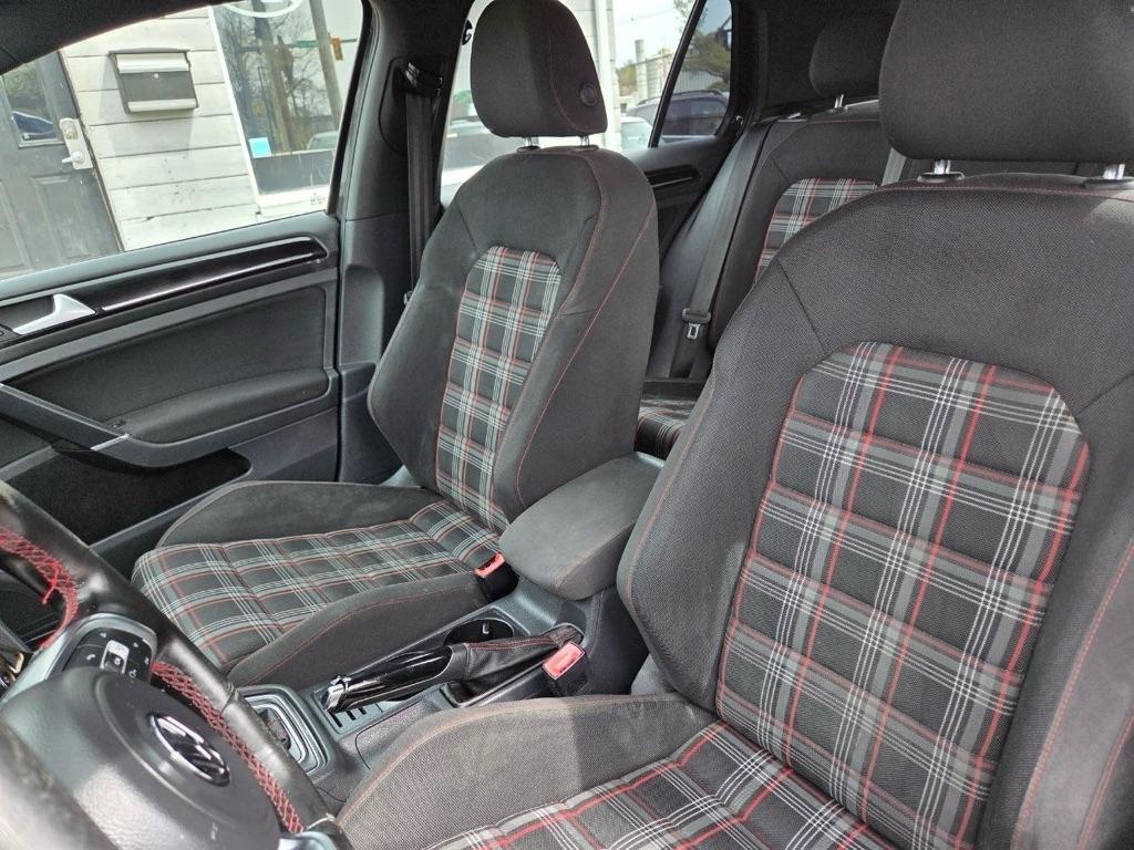 Volkswagen Golf GTI  2015