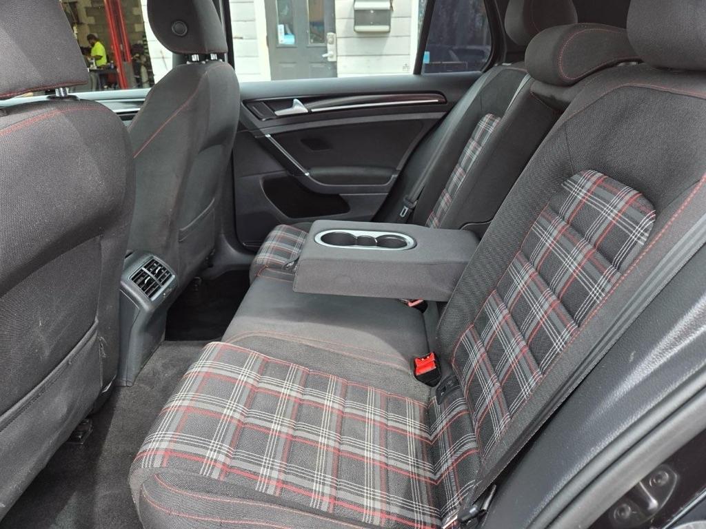 Volkswagen Golf GTI  2015