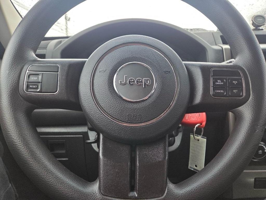 Jeep Liberty Sport 4WD 2012