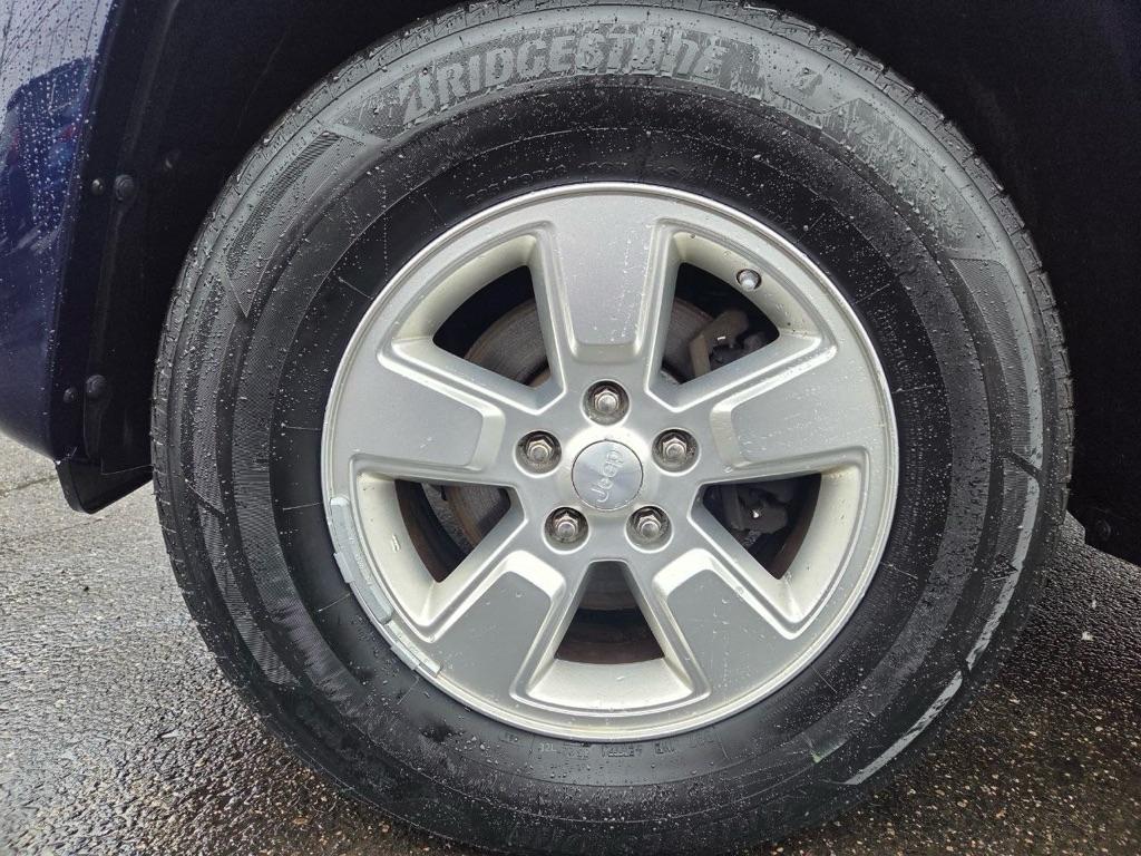 Jeep Liberty Sport 4WD 2012