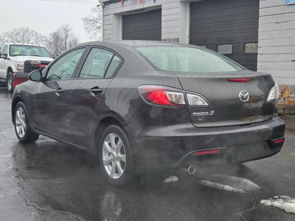 Mazda MAZDA3 i SV 4-Door 2010