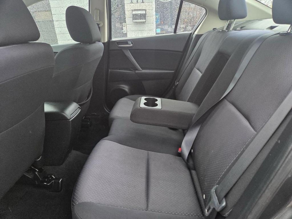 Mazda MAZDA3 i SV 4-Door 2010