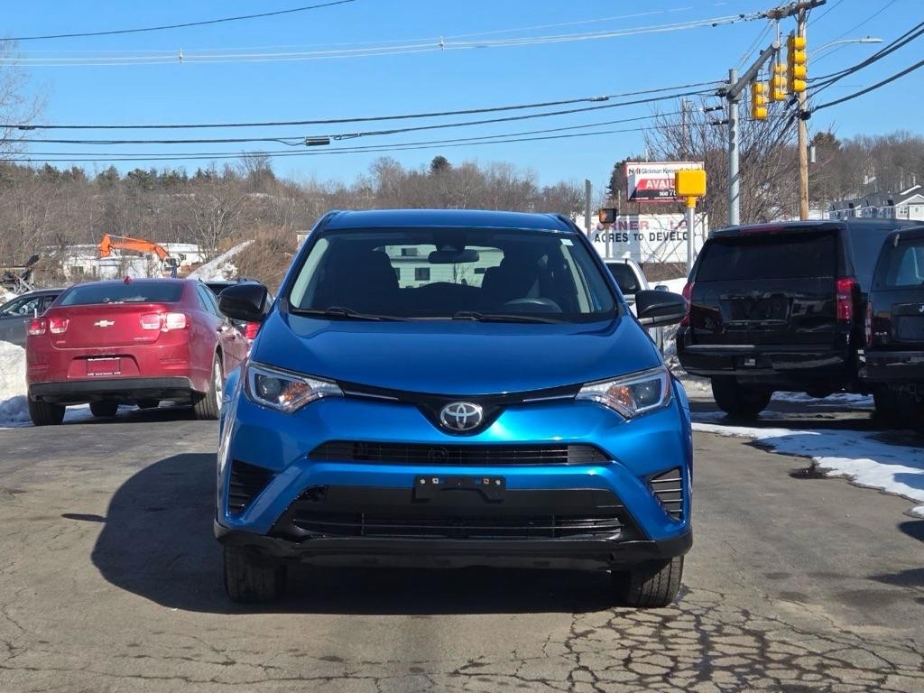 Toyota RAV4 LE AWD 2017