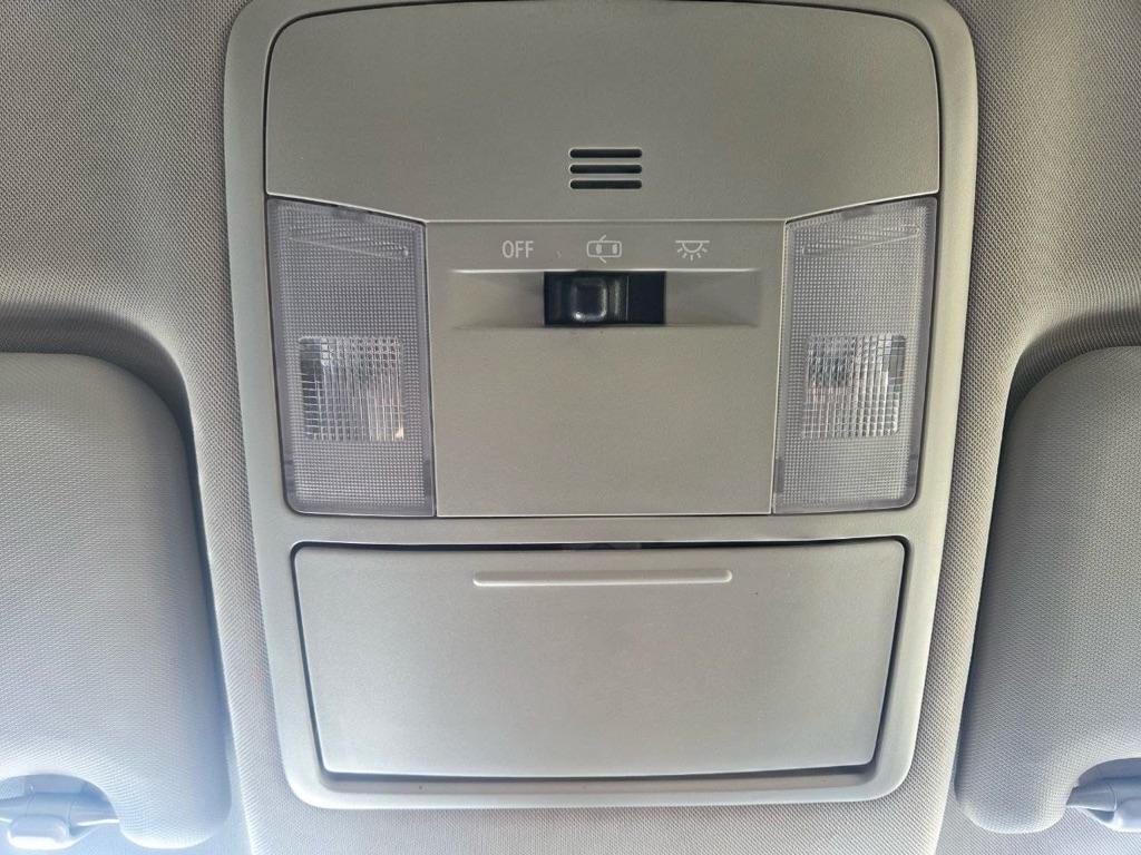 Toyota RAV4 LE AWD 2017