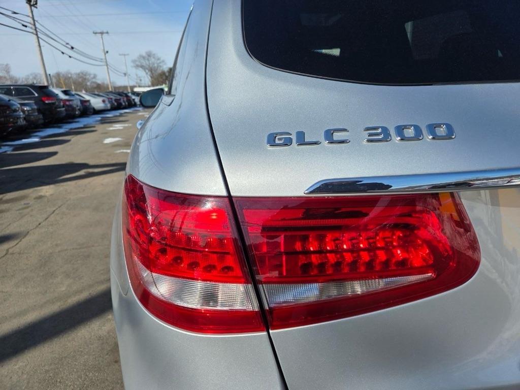 Mercedes-Benz GLC-Class GLC300 4MATIC 2017