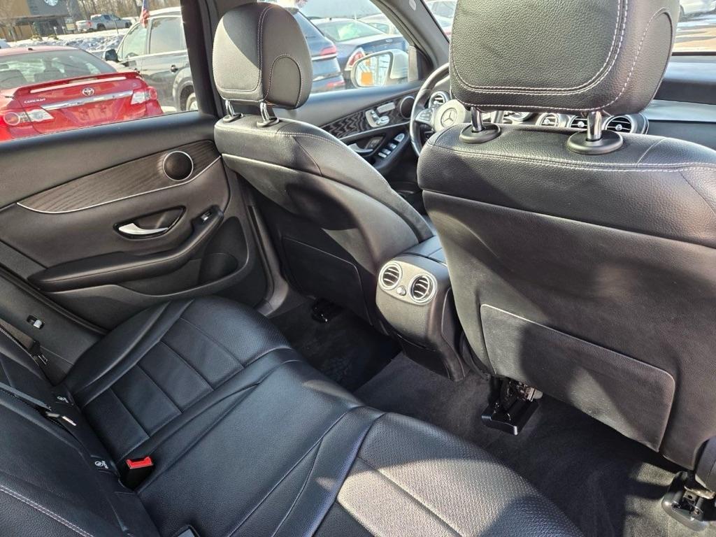 Mercedes-Benz GLC-Class GLC300 4MATIC 2017