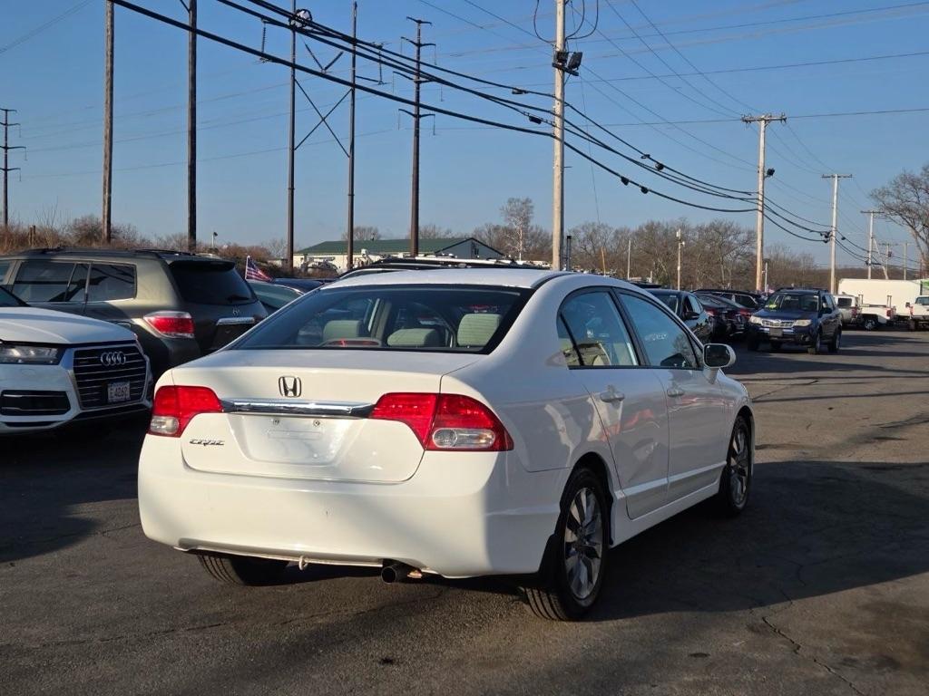 Honda Civic EX Sedan 5-Speed AT 2009