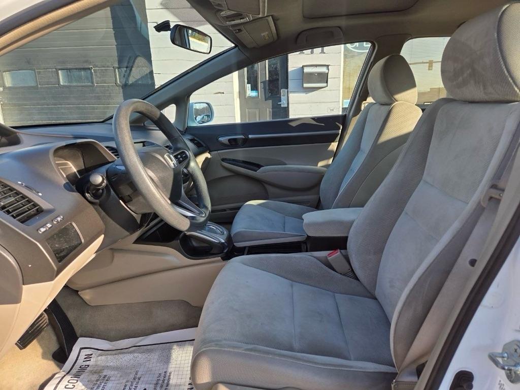 Honda Civic EX Sedan 5-Speed AT 2009