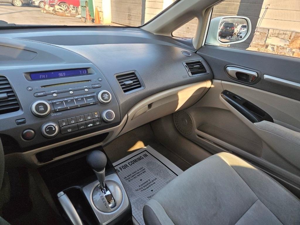 Honda Civic EX Sedan 5-Speed AT 2009