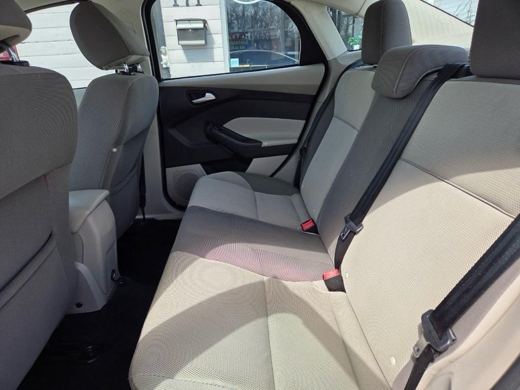 Ford Focus SE Sedan 2014