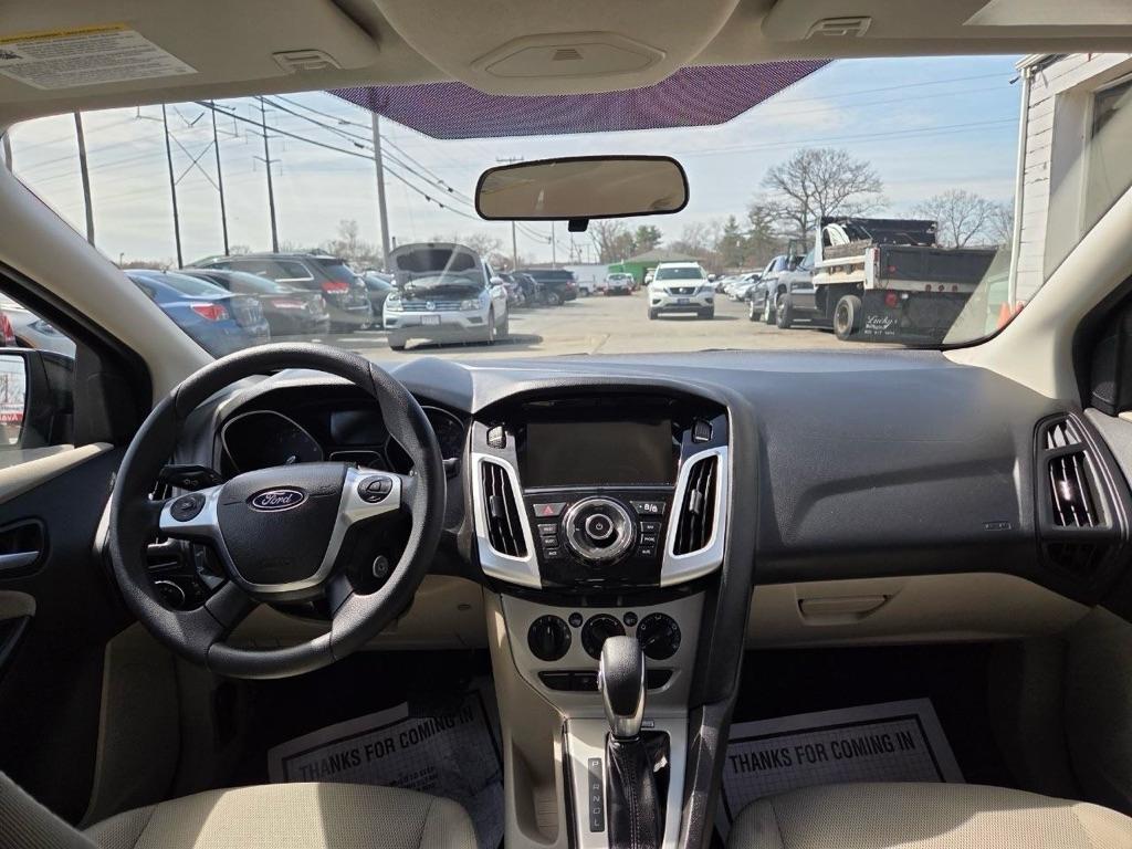 Ford Focus SE Sedan 2014