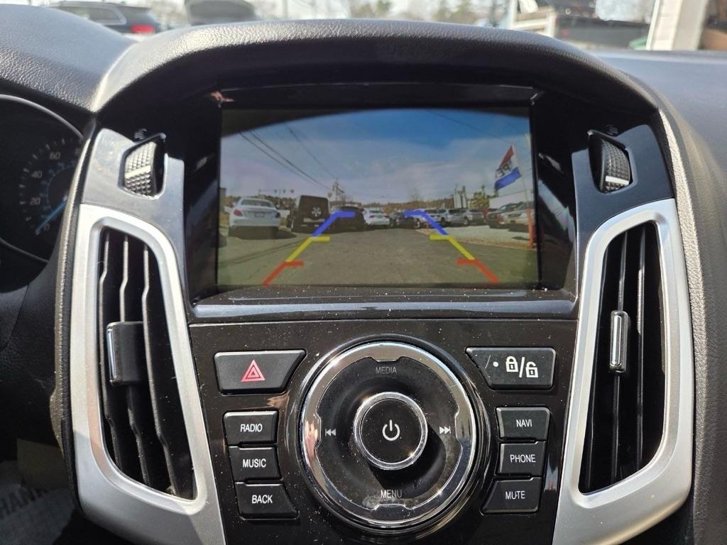 Ford Focus SE Sedan 2014