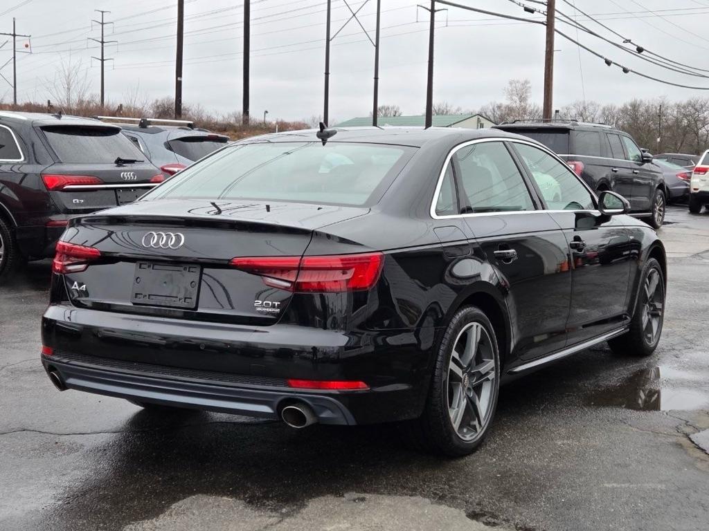 Audi A4 2.0T Prestige quattro Sedan 2017