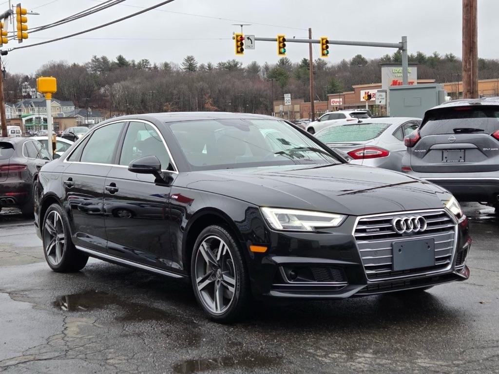 Audi A4 2.0T Prestige quattro Sedan 2017