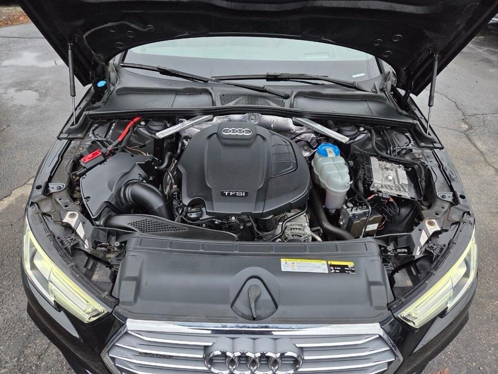 Audi A4 2.0T Prestige quattro Sedan 2017