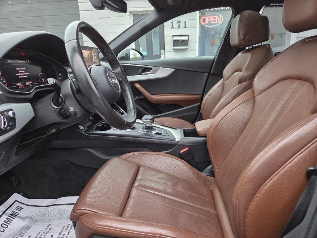 Audi A4 2.0T Prestige quattro Sedan 2017