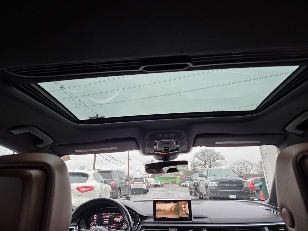 Audi A4 2.0T Prestige quattro Sedan 2017