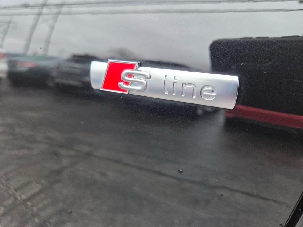 Audi A4 2.0T Prestige quattro Sedan 2017