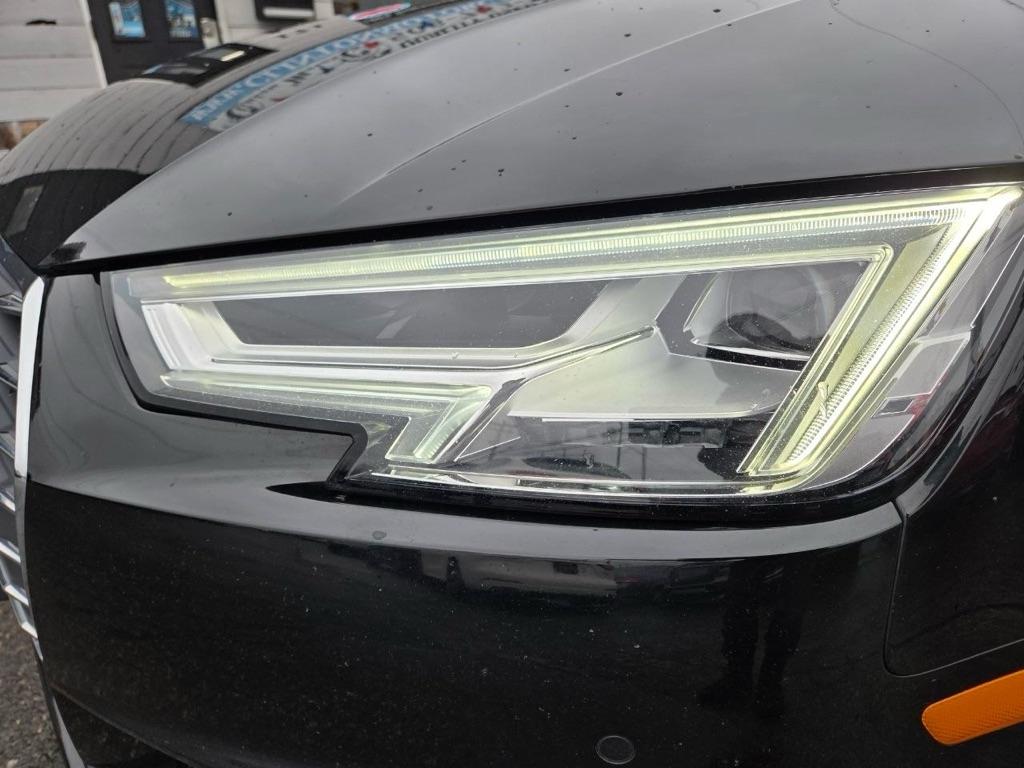 Audi A4 2.0T Prestige quattro Sedan 2017