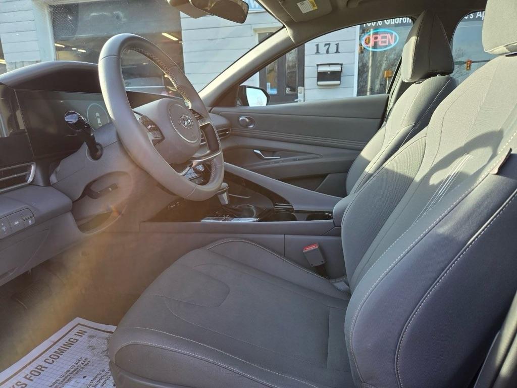 Hyundai Elantra SEL 2023