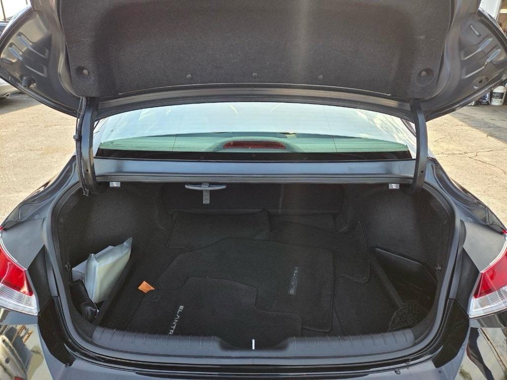 Hyundai Elantra SEL 2023