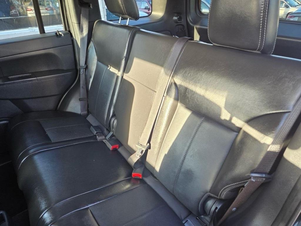 Jeep Liberty Sport 4WD 2012