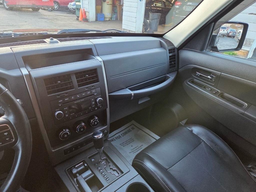 Jeep Liberty Sport 4WD 2012