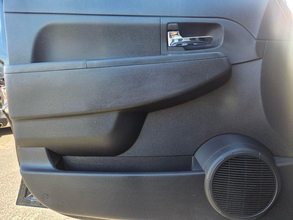 Jeep Liberty Sport 4WD 2012