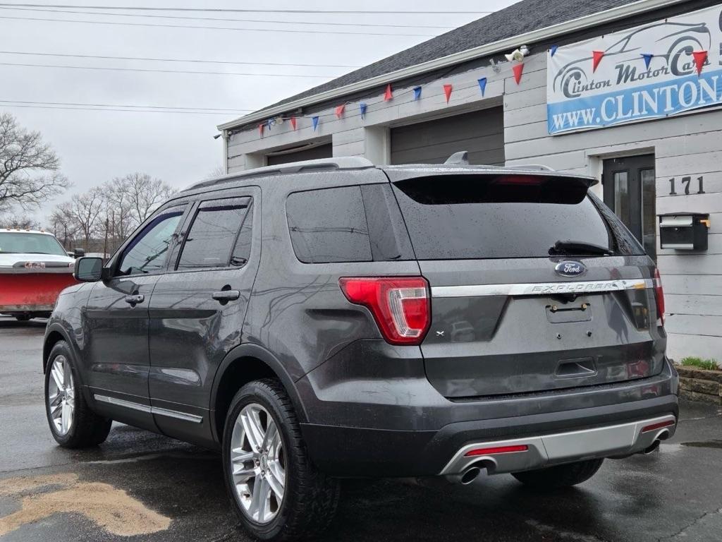 Ford Explorer XLT 4WD 2017
